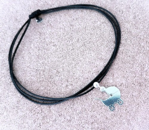 Srebrny-naszyjnik-choker-z-wozkiem-na-cienkim-sznurku-srebro-925