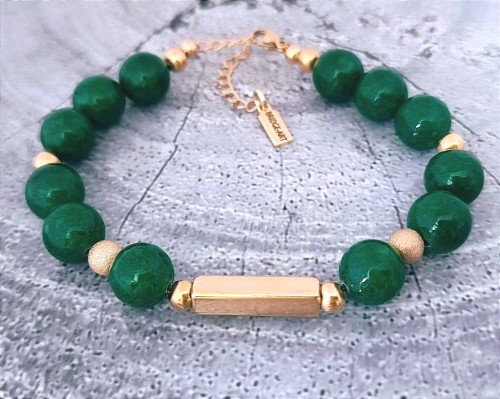 Bransoletka-z-chryzokoli-z-personalizowana-zawieszka-stal-pozlacana