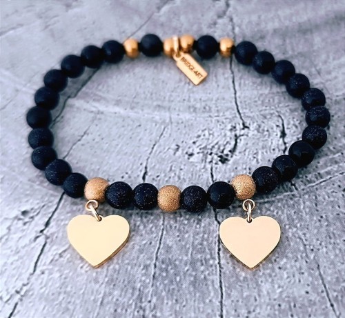 Bransoletka-z-kamieni-Noc-Kairu-z-dwoma-serduszkami-stal-tytanowa-wlasny-grawer