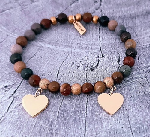 Bransoletka-z-jaspisu-krajobrazowego-z-dwoma-serduszkami-stal-tytanowa-wlasny-grawer