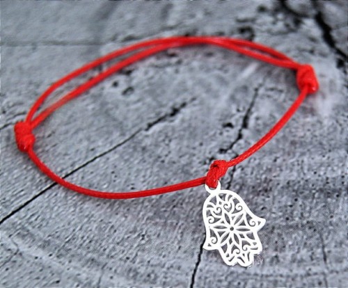 Srebrna-bransoletka-szczescia-azurowa-reka-hamsa-na-cienkim-sznurku-srebro-925