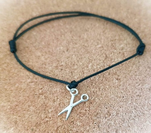 Srebrna-bransoletka-nozyczki-na-cienkim-sznurku-srebro-925