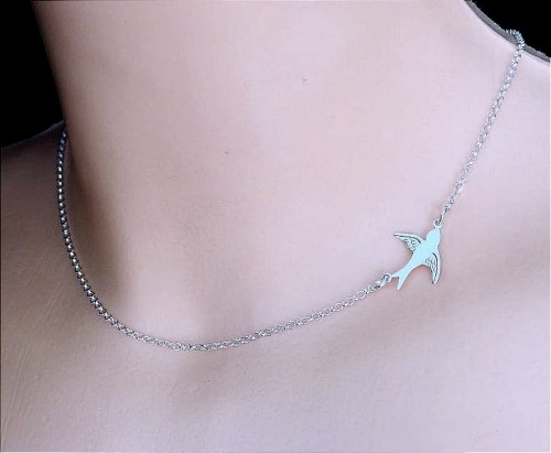 Naszyjnik-celebrytka-srebrna-jaskolka-na-lancuszku-srebro-925