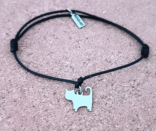 Minimalistyczna-bransoletka-sznurkowa-z-kotkiem-stal-grawer-gratis