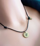 Naszyjnik Kółeczko z Własnym Grawerem na Cienkim Sznurku Stal Kolor Złoty 