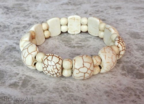 Bransoletka-z-howlitu-bialego